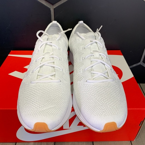 Nike Flyknit Trainer Triple White Gum Running Shoe - Picture 3 of 6